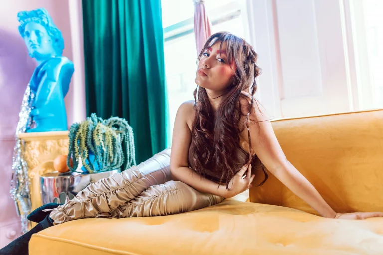 The image features a stylish woman who is unsure of her clothing and fashion style. Copyright RDNE Stock project/Pexels.
