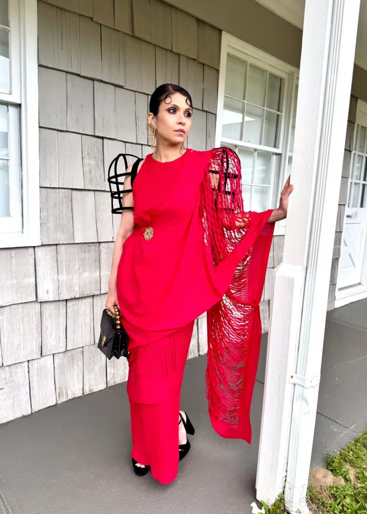 The image displays Arpana Moorjani (@bragyourstyle). Copyright Arpana Moorjani (@bragyourstyle).