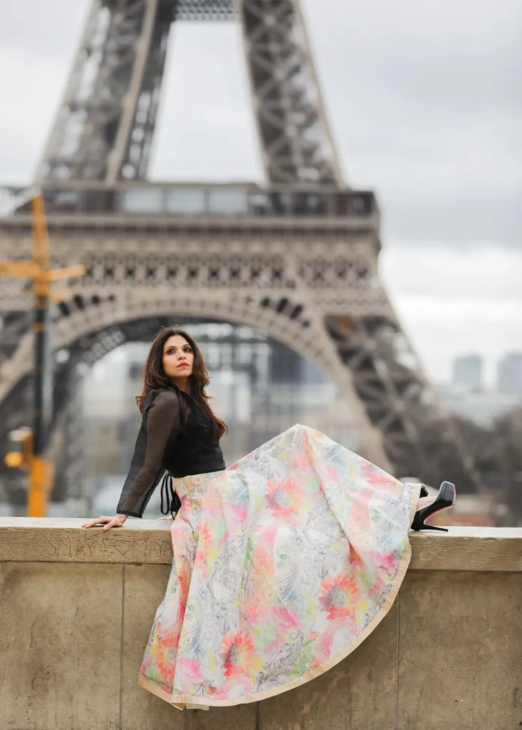 The image displays Arpana Moorjani (@bragyourstyle). Copyright Arpana Moorjani (@bragyourstyle).
