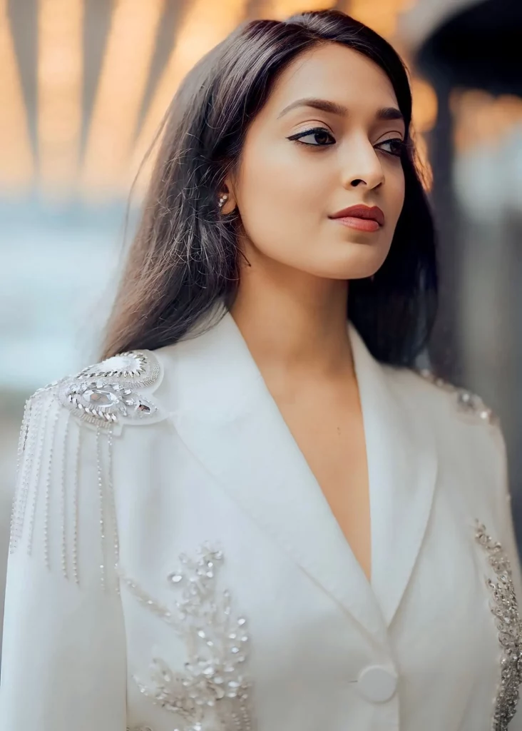 The image displays Immpana Srri (@immpana_srri). Copyright Immpana Srri (@immpana_srri).